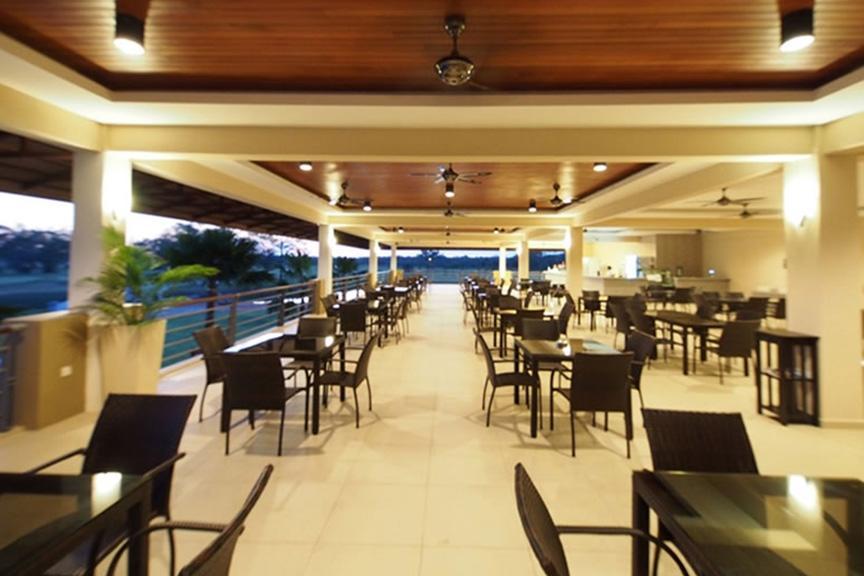 Amverton Cove Golf & Island Resort Banting  Exteriér fotografie